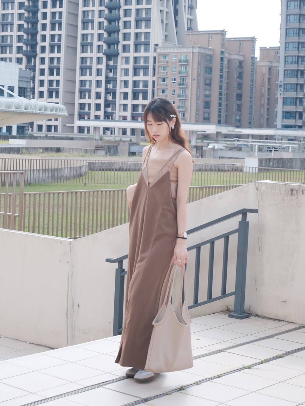 「休日スタイル」｜「Lumierのアイテム（ワンピース/ドレス、ブラウン系）」を使った、Anita🍎さん（レディース・163cm）の夏コーディネートの4枚目の写真