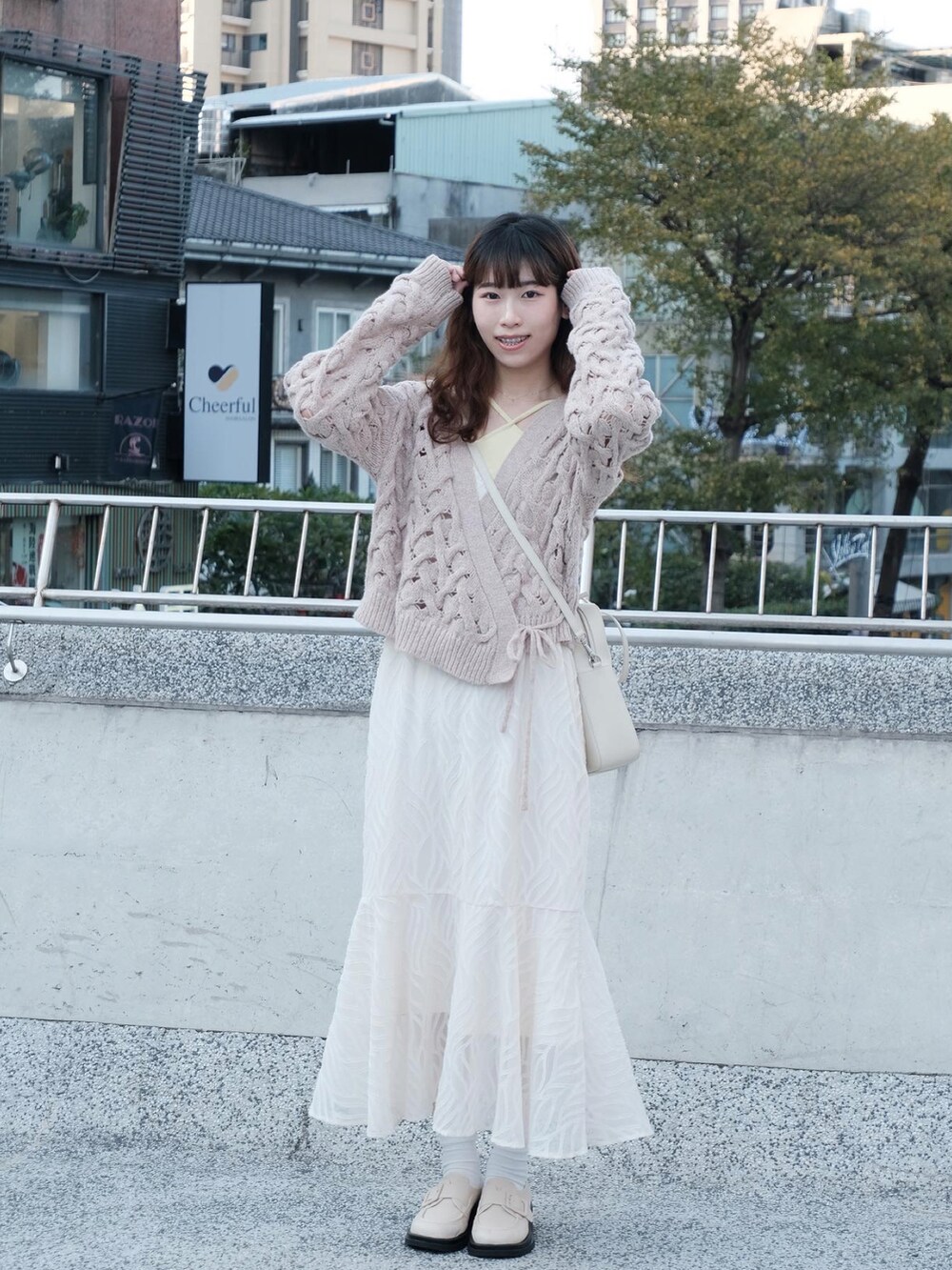 「シンプル」｜「Kastaneのアイテム（ニット/セーター、ベージュ系）」を使った、Anita🍎さん（レディース・163cm）の冬コーディネートの2枚目の写真
