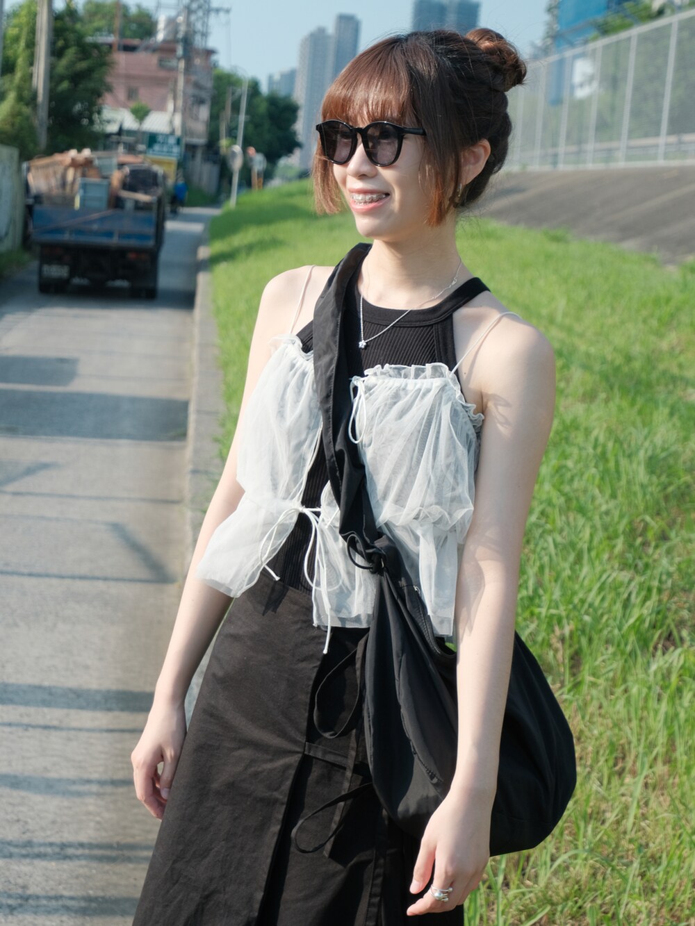 「休日スタイル」｜「Gramicciの"GRAMICCI" Thermal Moc（スリッポン、ブラック系）」を使った、Anita🍎さん（レディース・163cm）の夏コーディネートの3枚目の写真