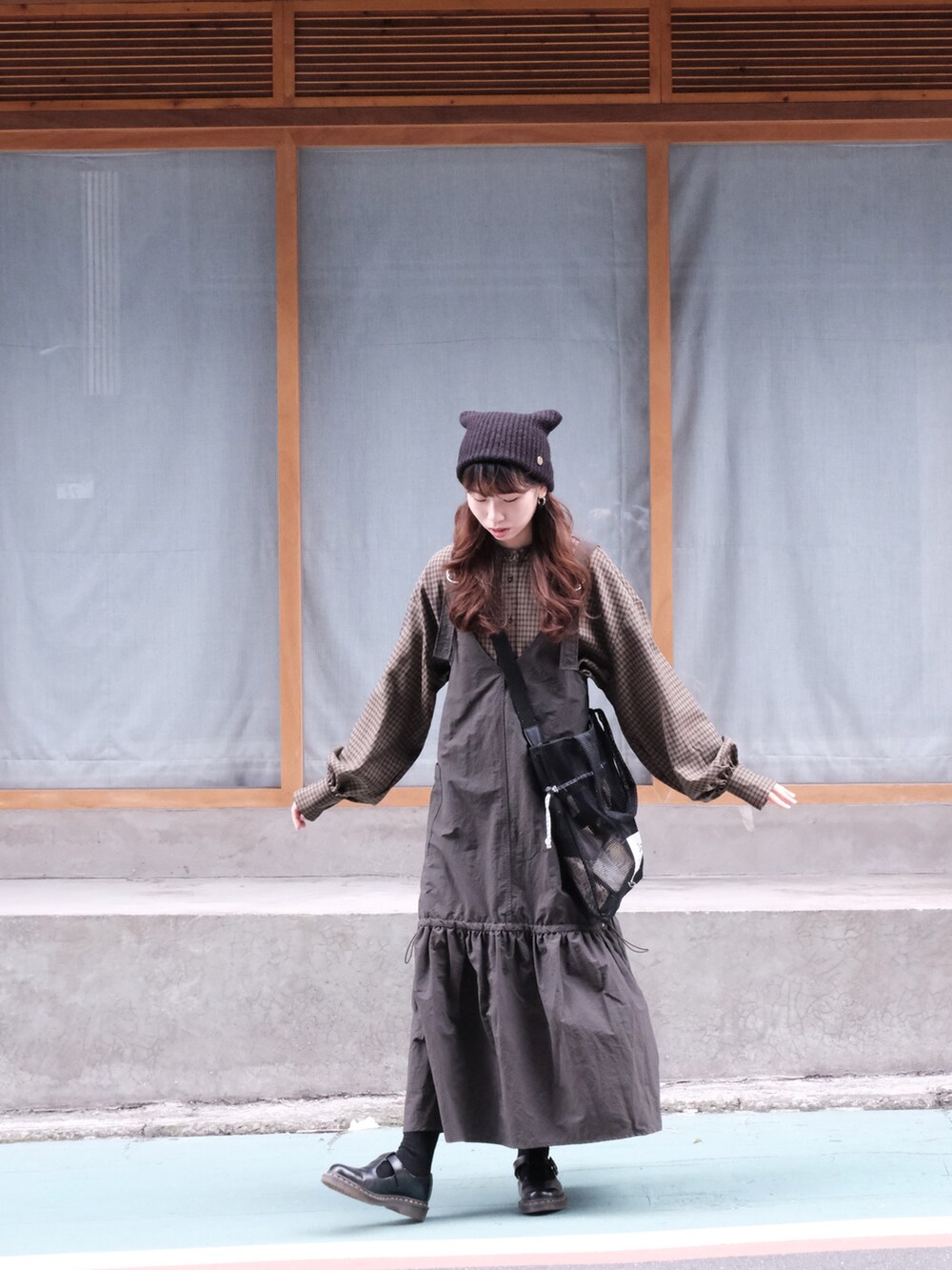 「オトナカジュアル」｜「BONLECILLのアイテム（シャツ/ブラウス、ブラウン系）」を使った、Anita🍎さん（レディース・163cm）の冬コーディネートの4枚目の写真