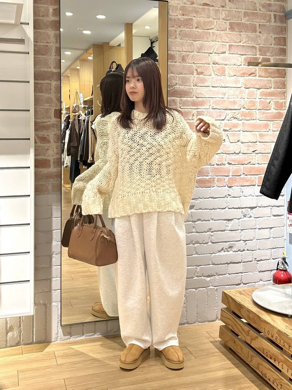 ncy03(LOWRYS FARM ルミネ荻窪)｜LOWRYS FARMのTシャツ/カットソーを使ったコーディネート - WEAR