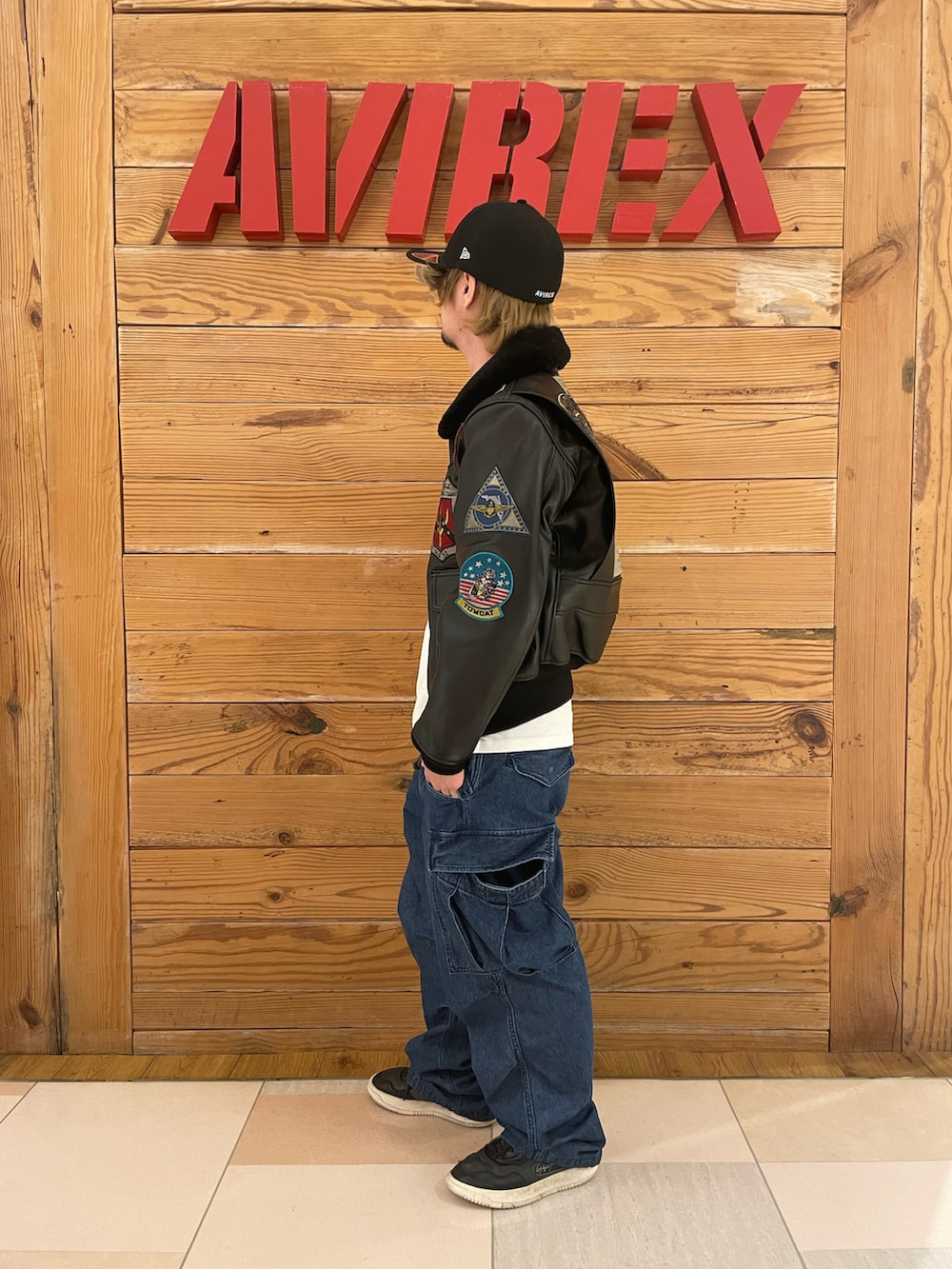 「AVIREX、NEW ERA、ニューエラ、TOPGUN、G-1、AVIREXBelle、ニューエラコラボ、AVIREX町田店、ファッションの力を信じよう、AVIREX町田」｜「NEW ERAの《AVIREX×NEW ERA/ニューエラ》ロウ プロファイル 59フィフティ / LOW PROFILE 59FIFTY AC（キャップ、ブラック系）」を使った、TOMさん（メンズ・161cm）の冬コーディネートの3枚目の写真