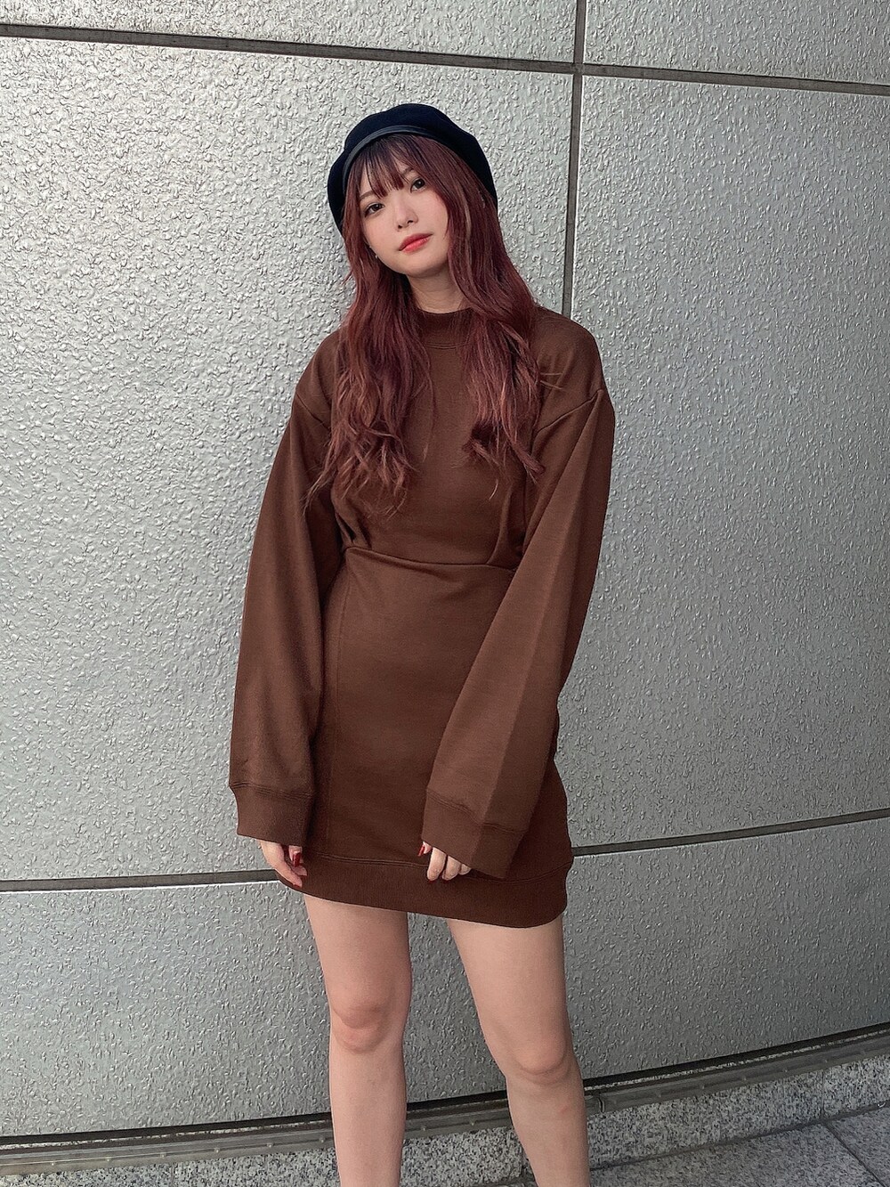 「ENVYM、envym_staff、ENVYMコーデ、秋のコーデ、シンプルコーデ、ベレー帽、秋服準備はじめました、ワンピース、ミニワンピ、秋先取りコーデ、オトナカワイイ、秋カラー、おしゃれさんと繋がりたい、ブラウン、厚底シューズ」｜「ENVYMのパイピングベレー（ハンチング/ベレー帽、ブラック系）」を使った、MYUさん（レディース・165cm）の秋コーディネートの5枚目の写真