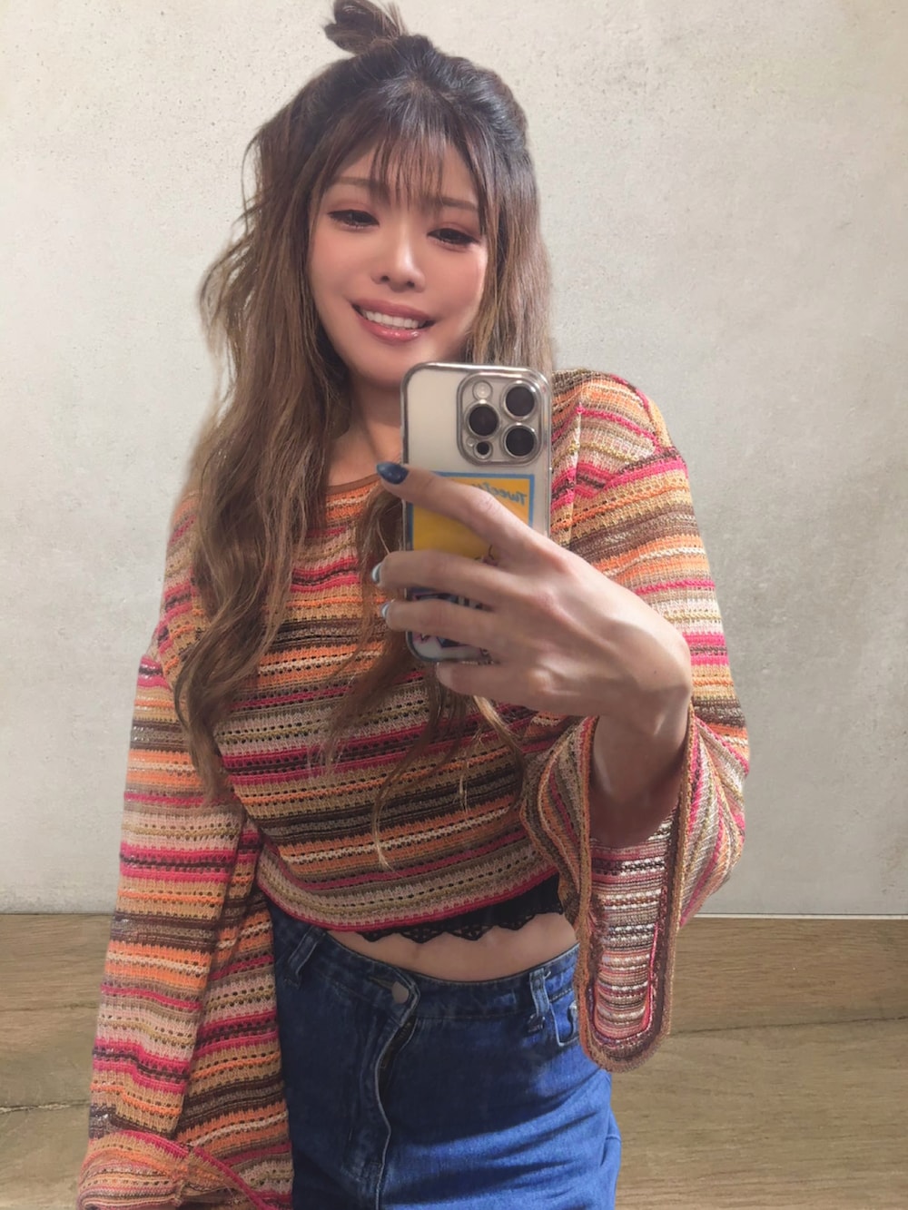 「自撮り、春めき満開コーデ、長身女子、今日のコーデ、春コーデ」｜「SHEINのアイテム（デニムパンツ、ブルー系）」を使った、monchan0723さん（レディース・174cm）の春コーディネートの2枚目の写真