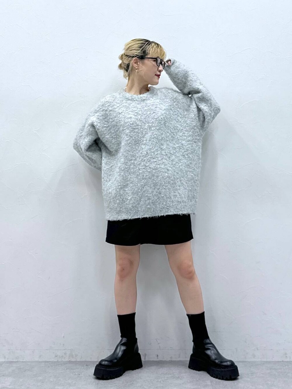 「RAGEBLUEの2タック/ナイロンハーフパンツ（チノパンツ、ブラック系）」を使った、たけおさん（レディース・157cm）の秋コーディネートの3枚目の写真