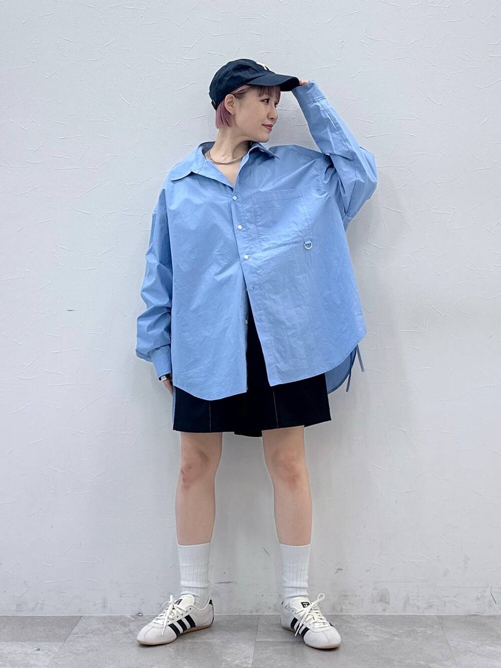 「RAGEBLUEの＜adidas/アディダス＞TOKYO W /アディダス トーキョー W（スニーカー、ホワイト系）」を使った、たけおさん（レディース・157cm）の冬コーディネートの4枚目の写真
