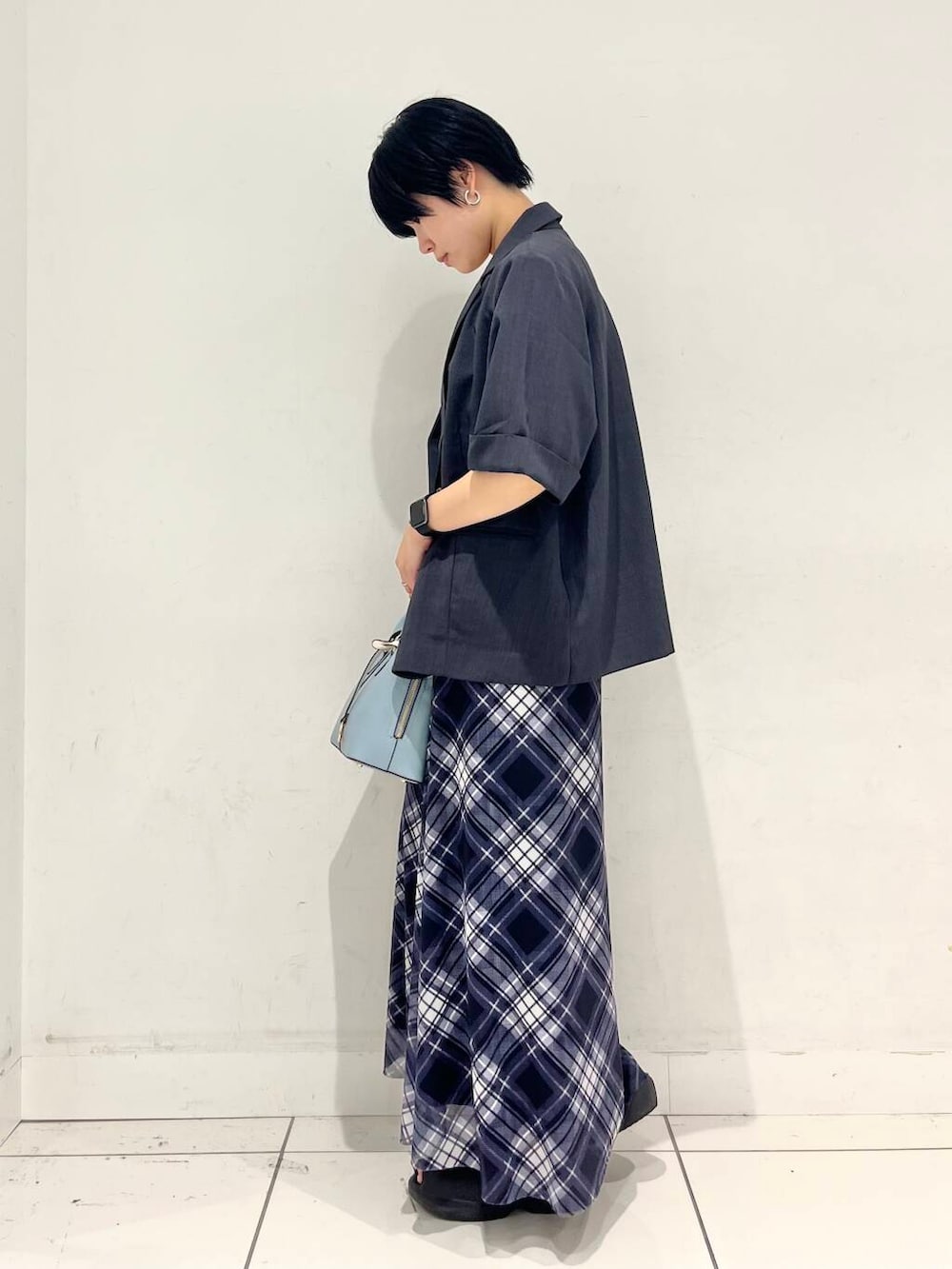 「シンプル、大人カジュアル、カジュアルコーデ、おでかけ、senseofplace、newarrival、休日スタイル、アクセサリー、サンダルコーデ、天神地下街、旅行コーデ、ブルベ夏、天神地下街店、骨格ウェーブ、newin」|「SENSE OF PLACE by URBAN RESEARCHの『一部WEB限定カラー』ダブルストラップカップツキキャミソール(キャミソール、ホワイト系)」を使った、aik6989さん(レディース・161cm)の夏コーディネートの2枚目の写真