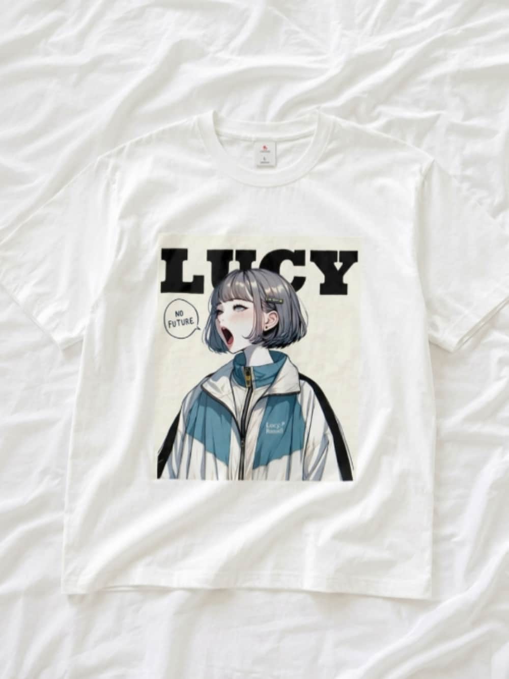 ブラック系のスニーカー、ブラック系のスカート、ホワイト系のTシャツ/カットソーを着用したレディースの夏コーディネートの3枚目の写真
