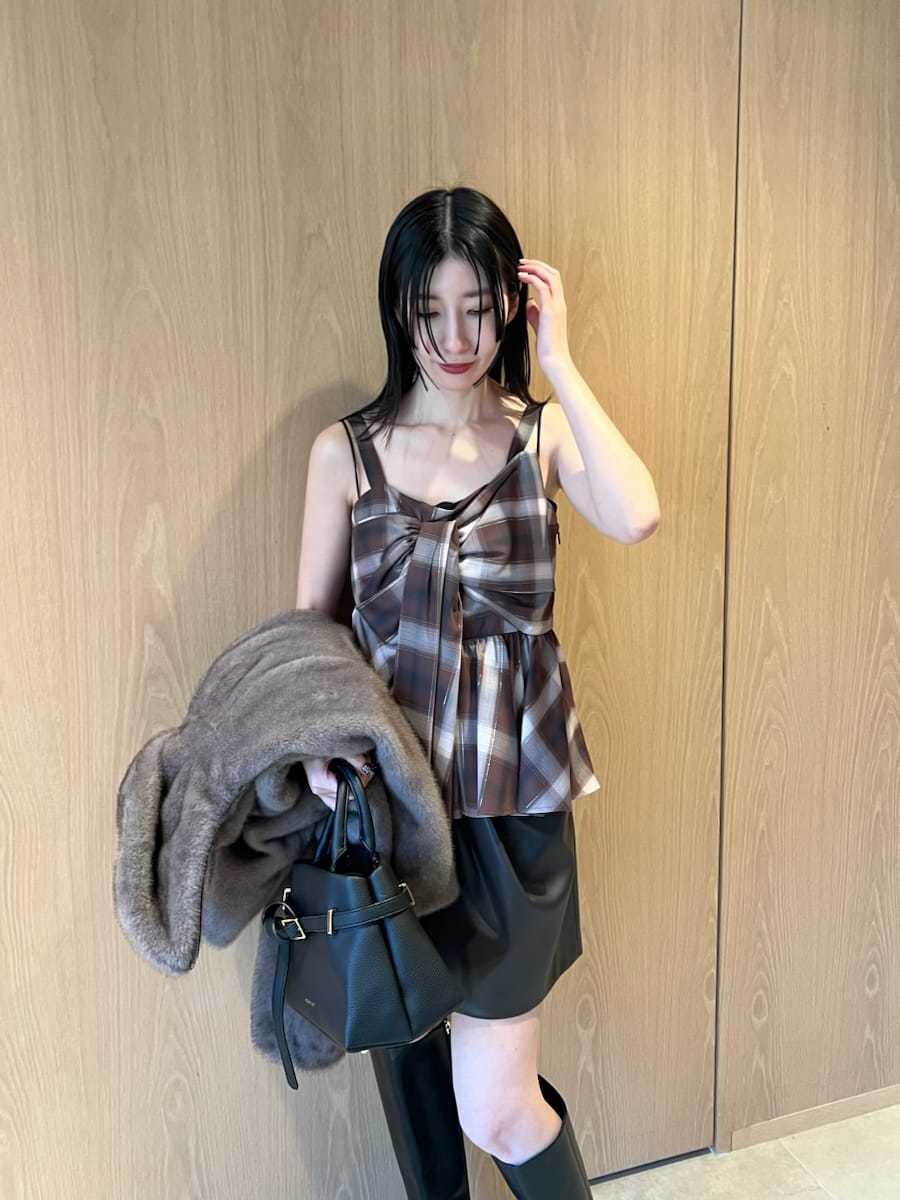 オンブレラメチェックリボンキャミを使った人気ファッション