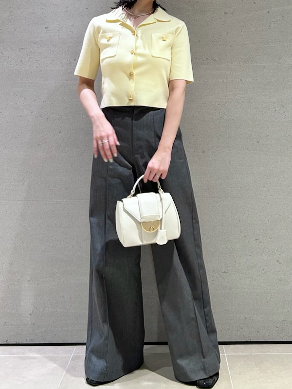 「着回し、高身長、シアー、ショルダーバッグ、サンダル、フラットシューズ、ストレートパンツ、ワイドパンツ、パンツ、ニット、ハイウエスト、イエベ、イエベ秋、骨格ストレート、ハンドバッグ」｜「FRAY I.Dのオープンカラーミラノリブニットジャケット（ニット/セーター、イエロー系）」を使った、FRAY I.Dさん（レディース・161cm）の春コーディネートの6枚目の写真