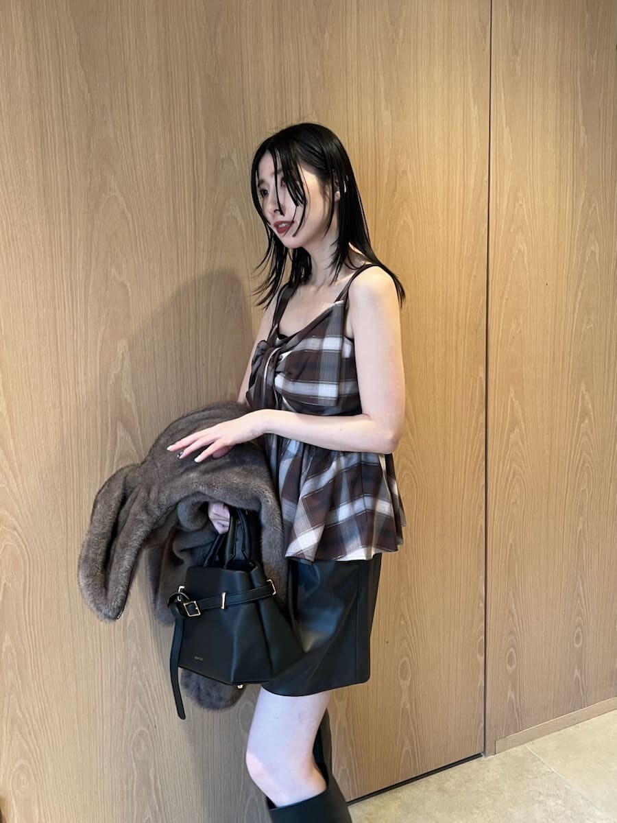 オンブレラメチェックリボンキャミを使った人気ファッション