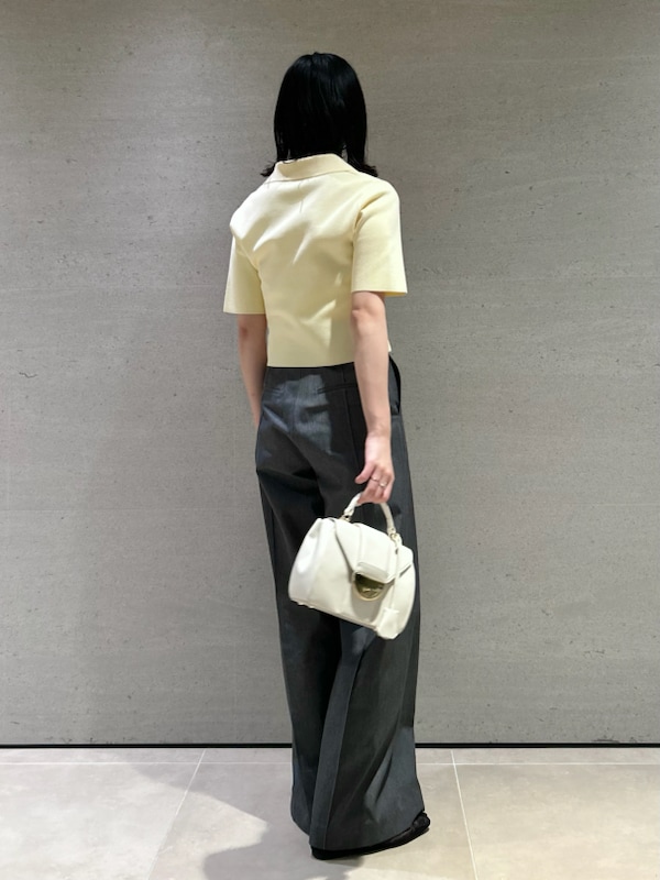 「着回し、高身長、シアー、ショルダーバッグ、サンダル、フラットシューズ、ストレートパンツ、ワイドパンツ、パンツ、ニット、ハイウエスト、イエベ、イエベ秋、骨格ストレート、ハンドバッグ」｜「FRAY I.Dのオープンカラーミラノリブニットジャケット（ニット/セーター、イエロー系）」を使った、FRAY I.Dさん（レディース・161cm）の春コーディネートの4枚目の写真
