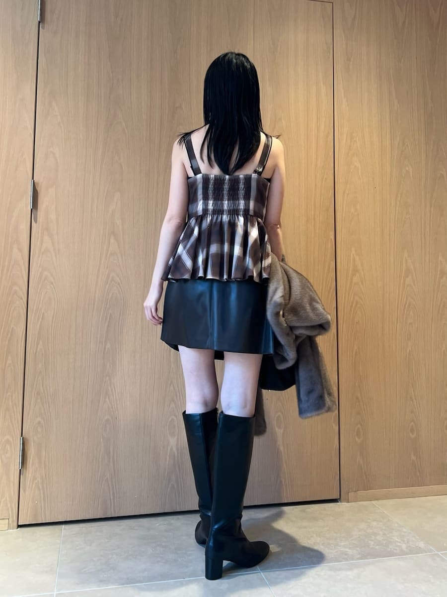 オンブレラメチェックリボンキャミを使った人気ファッション