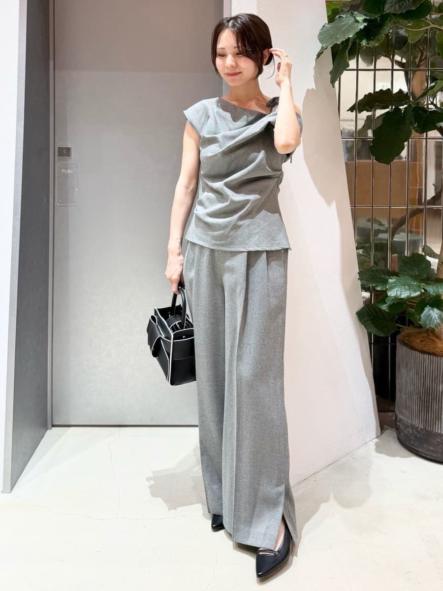 その他のその他パンツ、その他のシャツ/ブラウスを着用したレディースの夏コーディネートの2枚目の写真