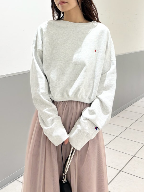 「パンプス、フレアスカート、ロングスカート、スウェット、Champion、レース、チャンピオン、スカート、イエベ、骨格ナチュラル」｜「FRAY I.Dの【Champion】クルーネックスウェット（スウェット、ホワイト系）」を使った、FRAY I.Dさん（レディース・159cm）の春コーディネートの9枚目の写真