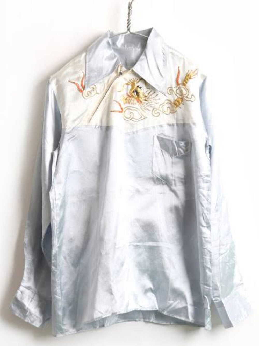 「古着、ヴィンテージ、50s、レーヨンシャツ、ワイドパンツ、R&B/Soul、Jordan Rakei」|「VINTAGEの80s POLO COUNTRY Rayon Pullover Shirt(シャツ/ブラウス、レッド系)」を使った、Rさん(メンズ・244cm)の秋コーディネートの3枚目の写真