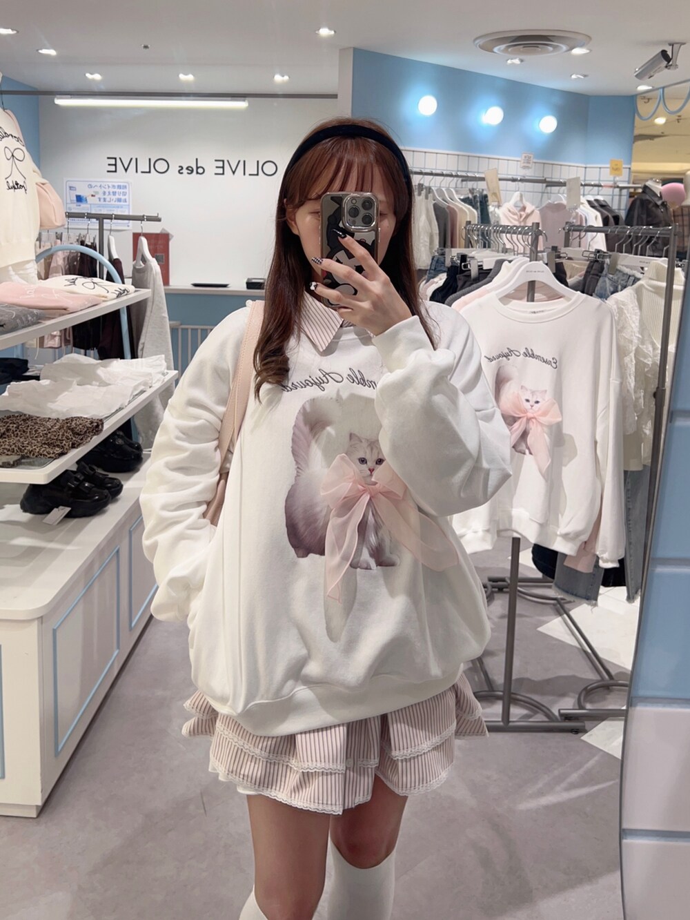 「春コーデ、春服、春カラー、春服コーデ、春服デビュー宣言、春服みてみて、ピンク、ピンクコーデ、ピンクシャツ、ガーリー、ガーリーコーデ、韓国ファッション、低身長、低身長コーデ、骨格ストレート」｜「OLIVE des OLIVEのチュニックシャツワンピ（ワンピース、ピンク系）」を使った、Mitsukiさん（レディース・153cm）の冬コーディネートの3枚目の写真