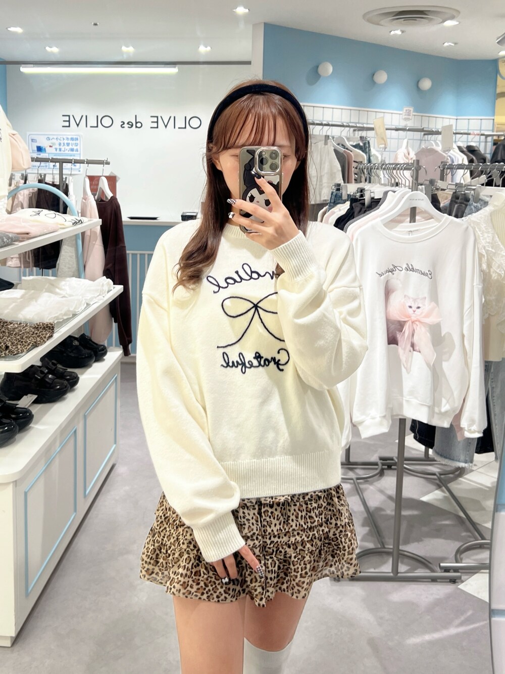 「レザージャケット、春アウター、春コーデ、春服、春服コーデ、春服デビュー宣言、韓国ファッション、韓国コーデ、低身長、低身長コーデ、プチプラ、プチプラコーデ、骨格ストレート」｜「OLIVE des OLIVEのリボンポケットエコレザーショート丈ブルゾン（ブルゾン、ブラック系）」を使った、Mitsukiさん（レディース・153cm）の冬コーディネートの5枚目の写真