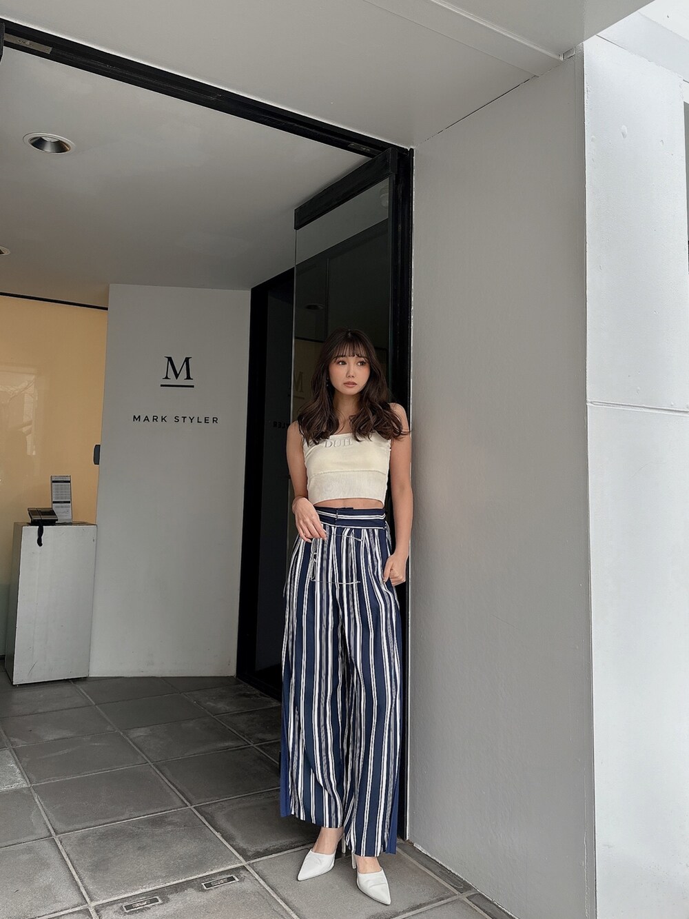 「GYDAのDUH KT タンクトップ（タンクトップ、ホワイト系）」を使った、mikuさん（レディース・160cm）の春コーディネートの2枚目の写真