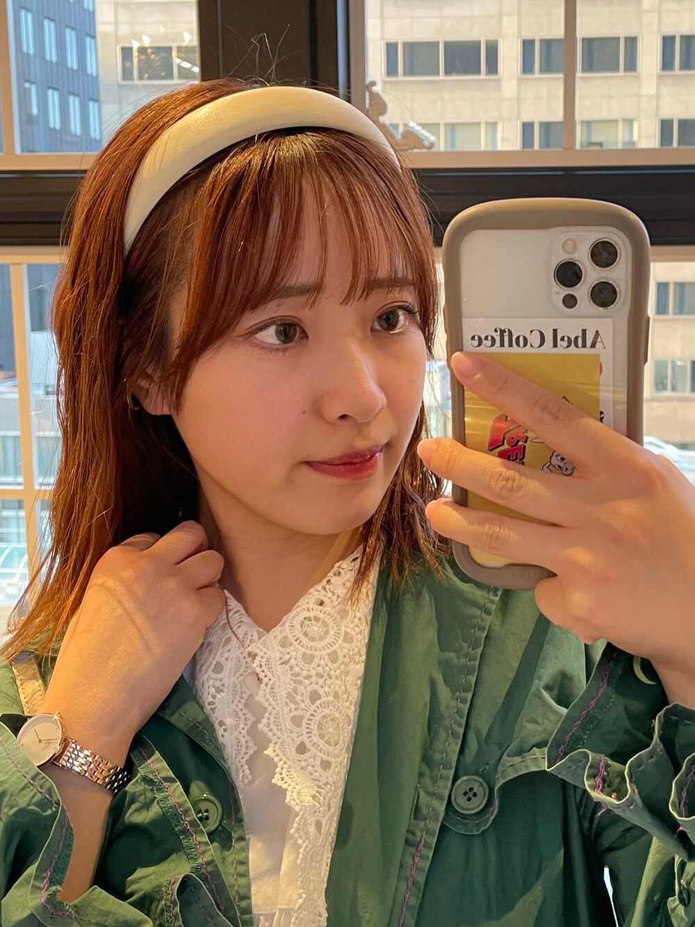 「シンプル、大人コーデ、春服、春夏コーデ、カジュアル、お出かけコーデ、#オトナ女子、お花見コーデ、カラー×コーデ」｜「Daniel WellingtonのPetite Lumine 5-Link Melrose White＆Pink（アナログ腕時計、ピンク系）」を使った、うざみちゃん🦈さん（レディース・158cm）の春コーディネートの3枚目の写真
