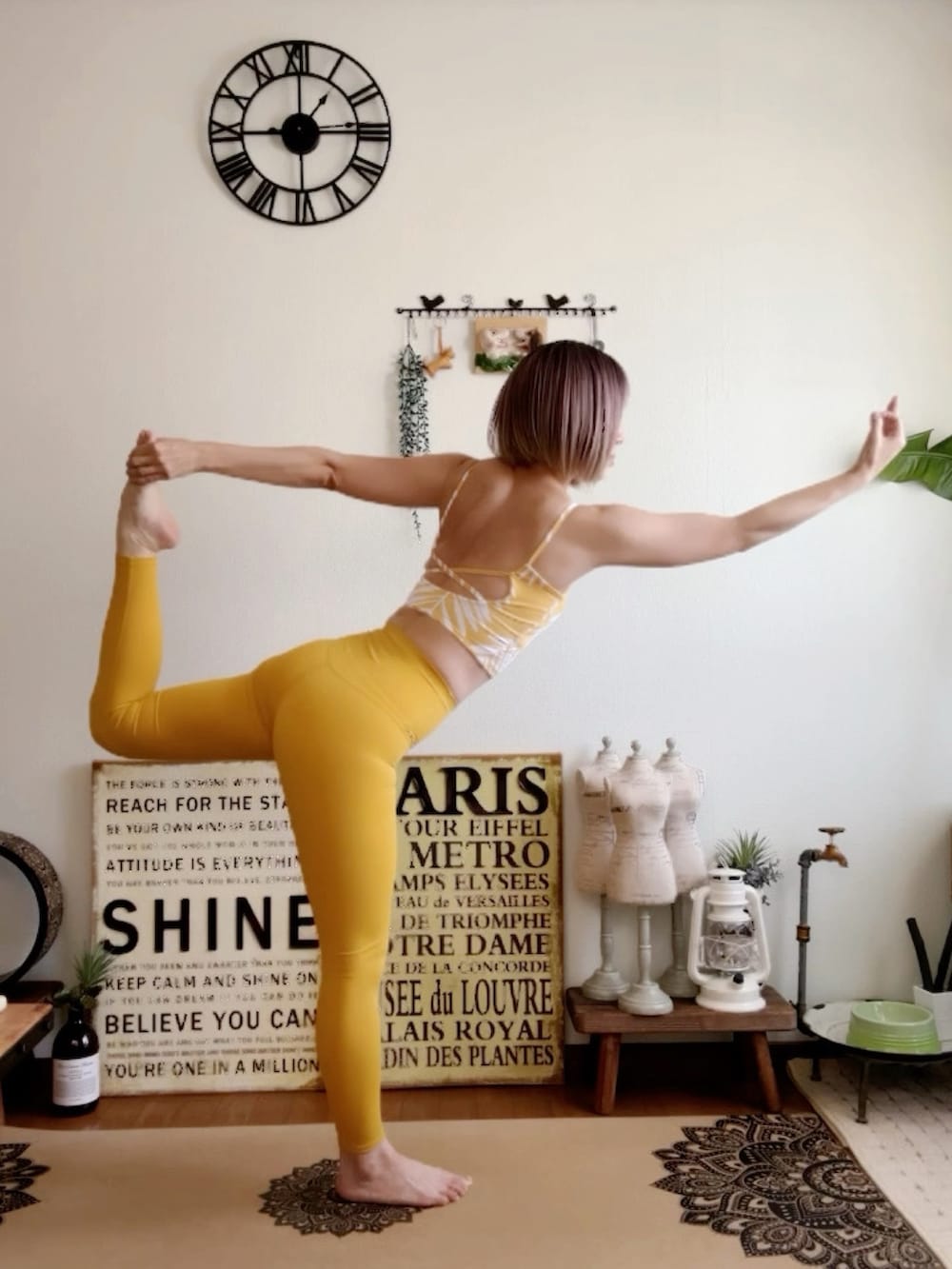 「ヨガ、ヨガウェア、ヨガレギンス、YOGA、yoga wear、ZOMIGEN」｜「ZOMIGENのZOMIGEN｜柄物ヨガセットアップ　レギンス スパッツ レディース カップ付きヨガウェアブラトップス+パンツレギンス（レギンス/スパッツ、イエロー系）」を使った、𝓮𝓽𝓼𝓾*さん（レディース・157cm）の夏コーディネートの5枚目の写真
