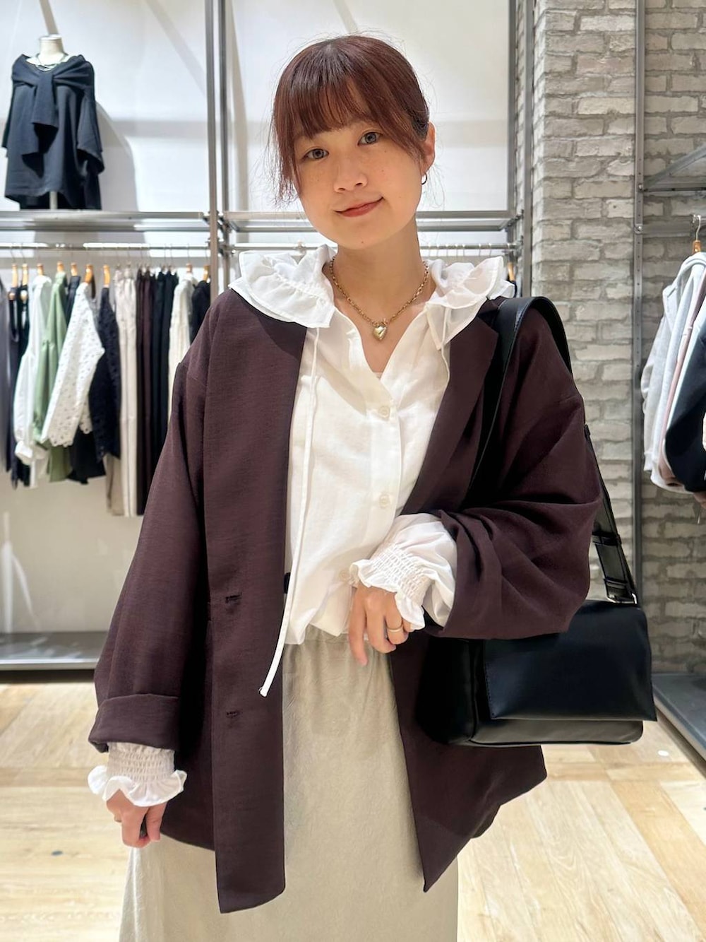 レディースの春コーディネートの4枚目の写真