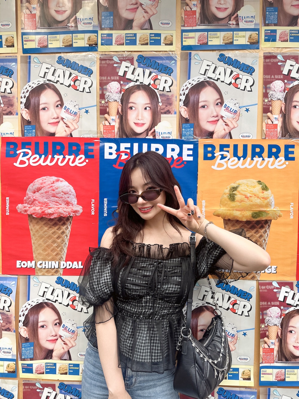 その他のシャツ/ブラウスを着用したレディースの秋コーディネートの3枚目の写真