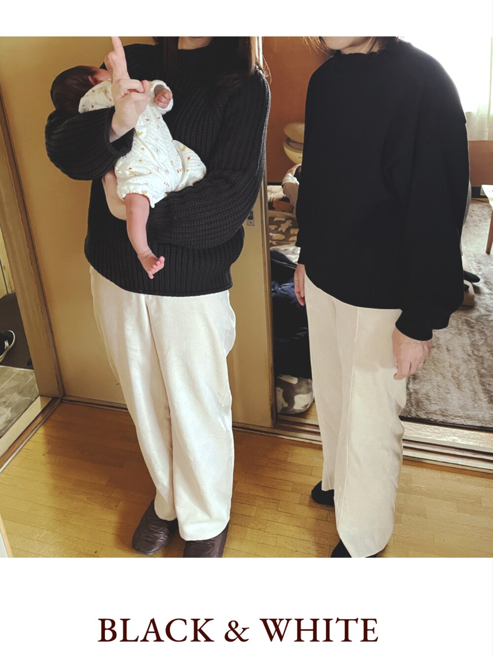 ホワイト系のパンツ、グレー系のニット/セーター、ブラック系のショルダーバッグを着用したレディースの秋コーディネートの2枚目の写真