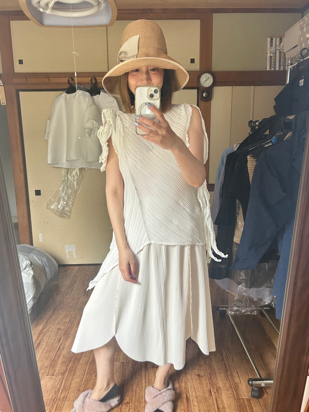 「Athena New Yorkの【一部別注】＜Athena New York＞RISAKO NUDE BODY ハット（ハット、ベージュ系）」を使った、yoyoさん（骨格ナチュラル・レディース・168cm）の春コーディネートの2枚目の写真