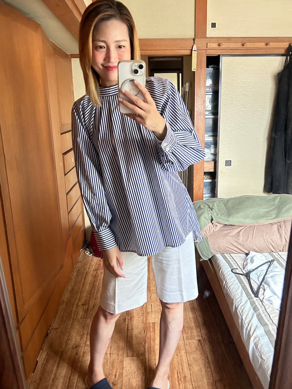 「Nobleのアイテム（ベスト、ブルー系）」を使った、yoyoさん（レディース・168cm）の春コーディネートの2枚目の写真