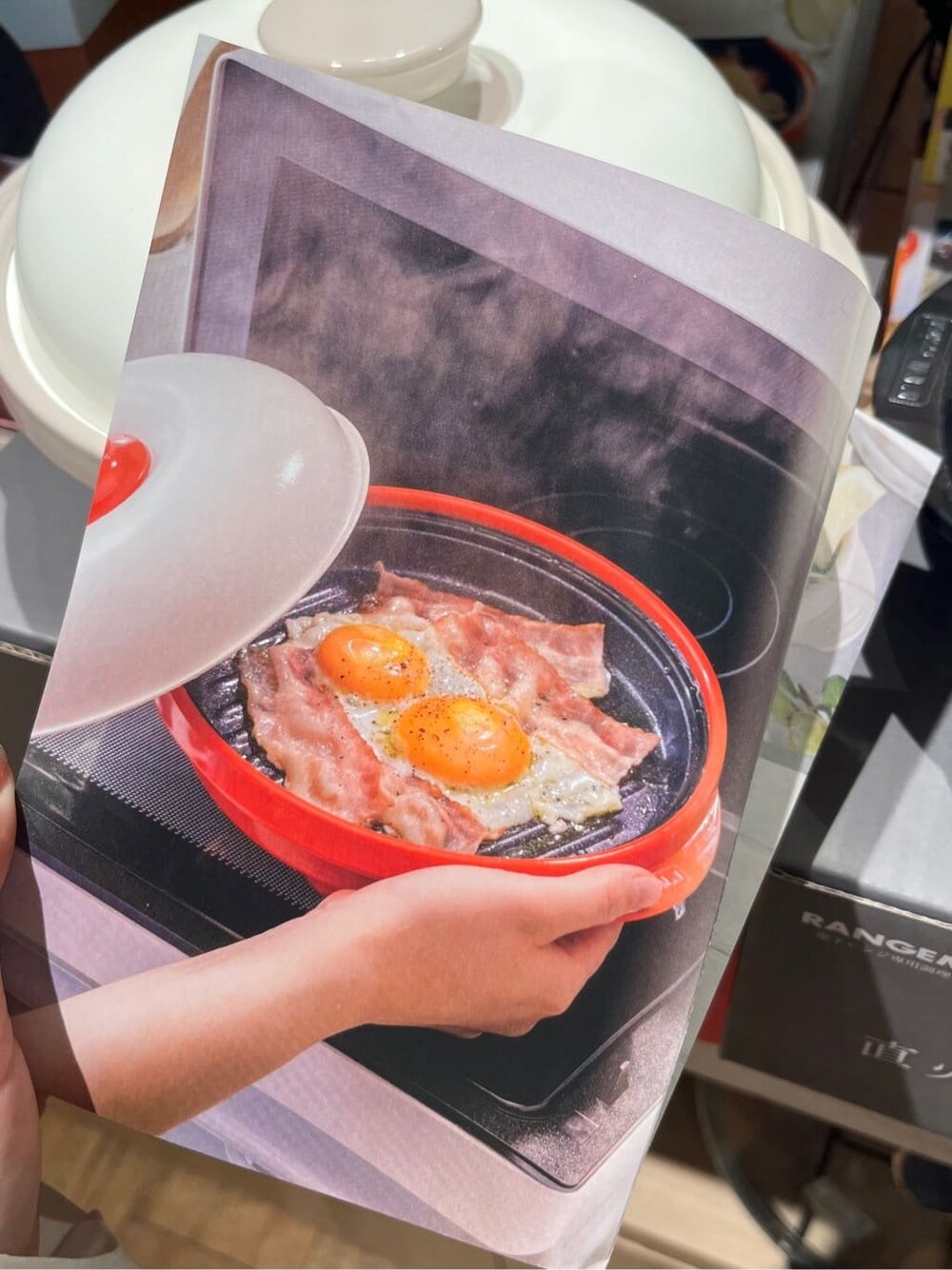 その他のキッチンツール、その他のキッチンツール、その他のキッチンツールを着用したレディースの春コーディネートの4枚目の写真