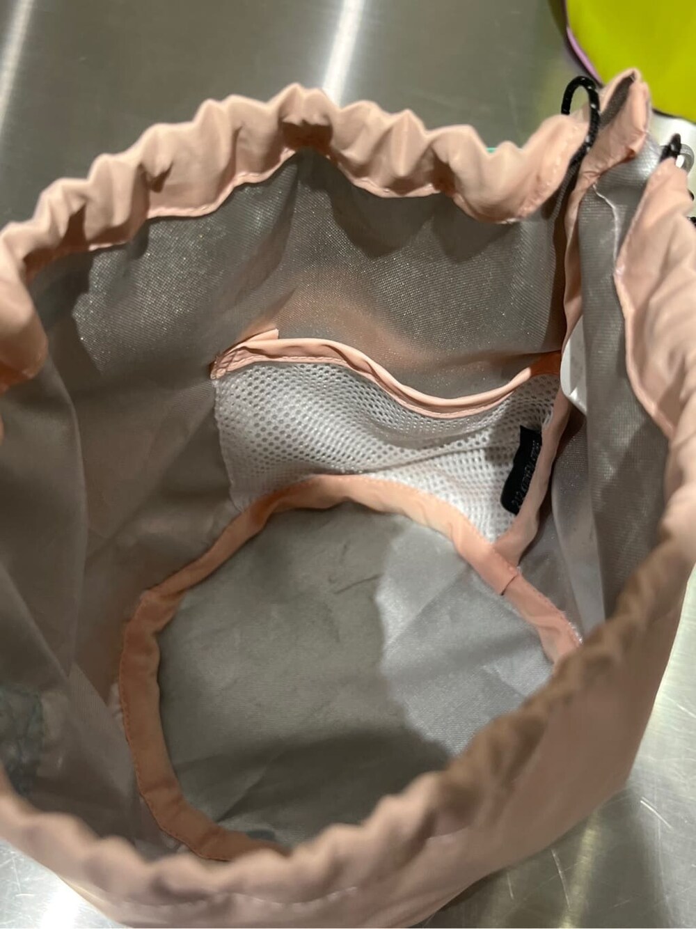 その他のキッチンツール、その他のキッチンツール、その他のキッチンツールを着用したレディースの春コーディネートの4枚目の写真
