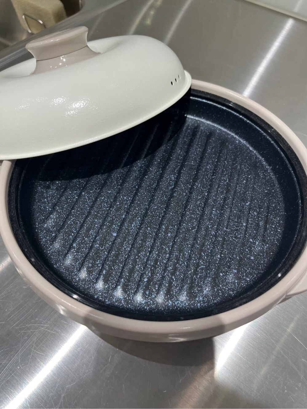 その他のキッチンツール、その他のキッチンツール、その他のキッチンツールを着用したレディースの春コーディネートの3枚目の写真