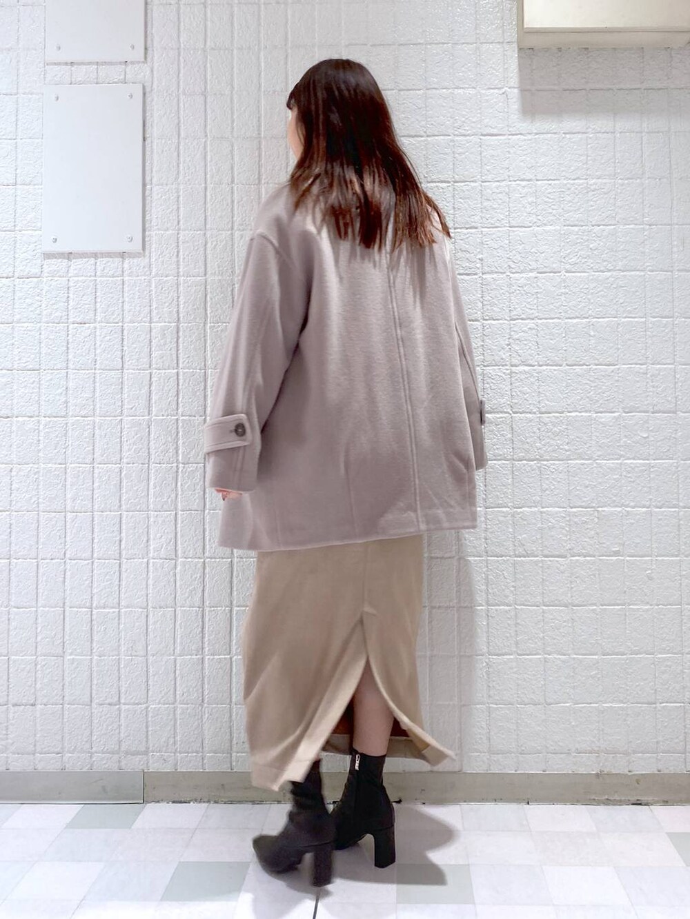 「休日コーデ、女子ウケ、カジュアル、体型カバー、高身長、Andemiu」｜「Andemiuの【洗える】CNラクーンコンVネックニット116860（ニット/セーター、ピンク系）」を使った、andemiu_mayaさん（レディース・165cm）の秋コーディネートの4枚目の写真