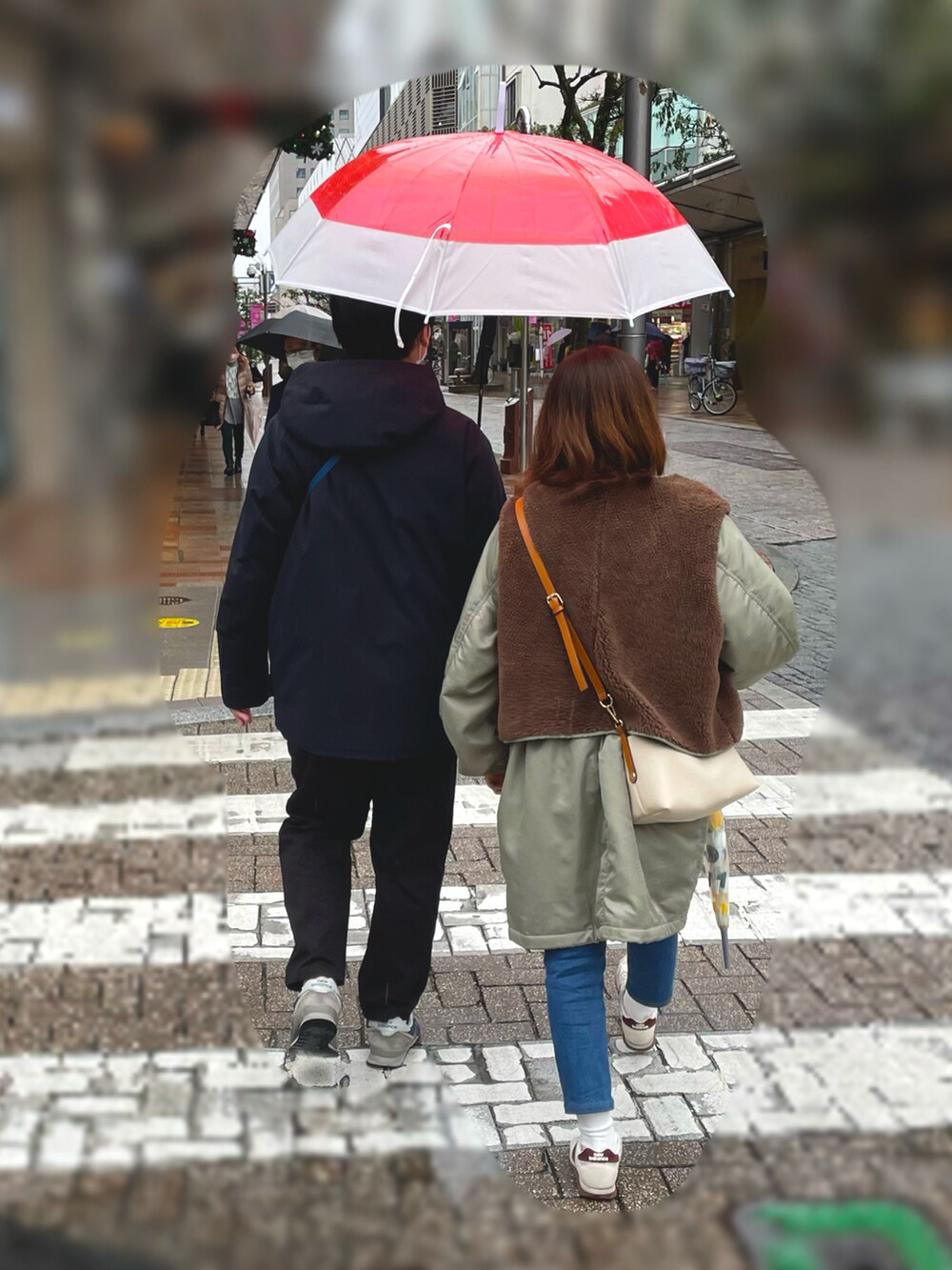 「休日コーデ、冬のコーデ、低身長女子、父娘、息子くん、ラーメン、ランチ、ショッピング、北海道展、バターサンド」｜「B:MING by BEAMSのアイテム（チェスターコート、グレー系）」を使った、Rinさん（レディース・152cm）の冬コーディネートの3枚目の写真