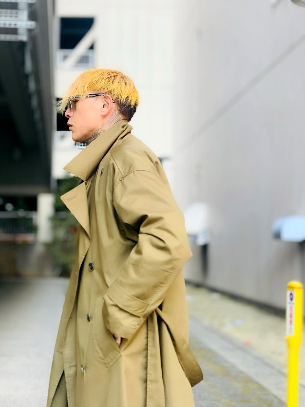 「春、スプリングコート、ADMIX、admixjapan、トレンチコート、アドミックス、オーバーサイズ、ビッグシルエット、春コーデ、ロングトレンチコート」｜「ADMIX/ATELIER SAB MENのコットンツイル ／ オーバーサイズ マキシ丈 ロング トレンチコート スプリングコート（トレンチコート、グリーン系）」を使った、TETUさん（メンズ・174cm）の冬コーディネートの3枚目の写真