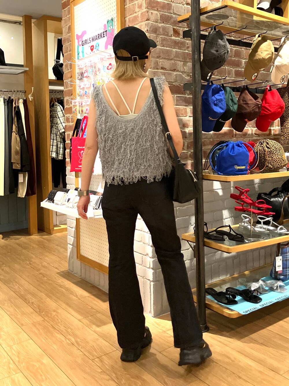 mumi(LOWRYS FARM ルミネ荻窪)｜LOWRYS FARMのTシャツ/カットソーを使ったコーディネート - WEAR