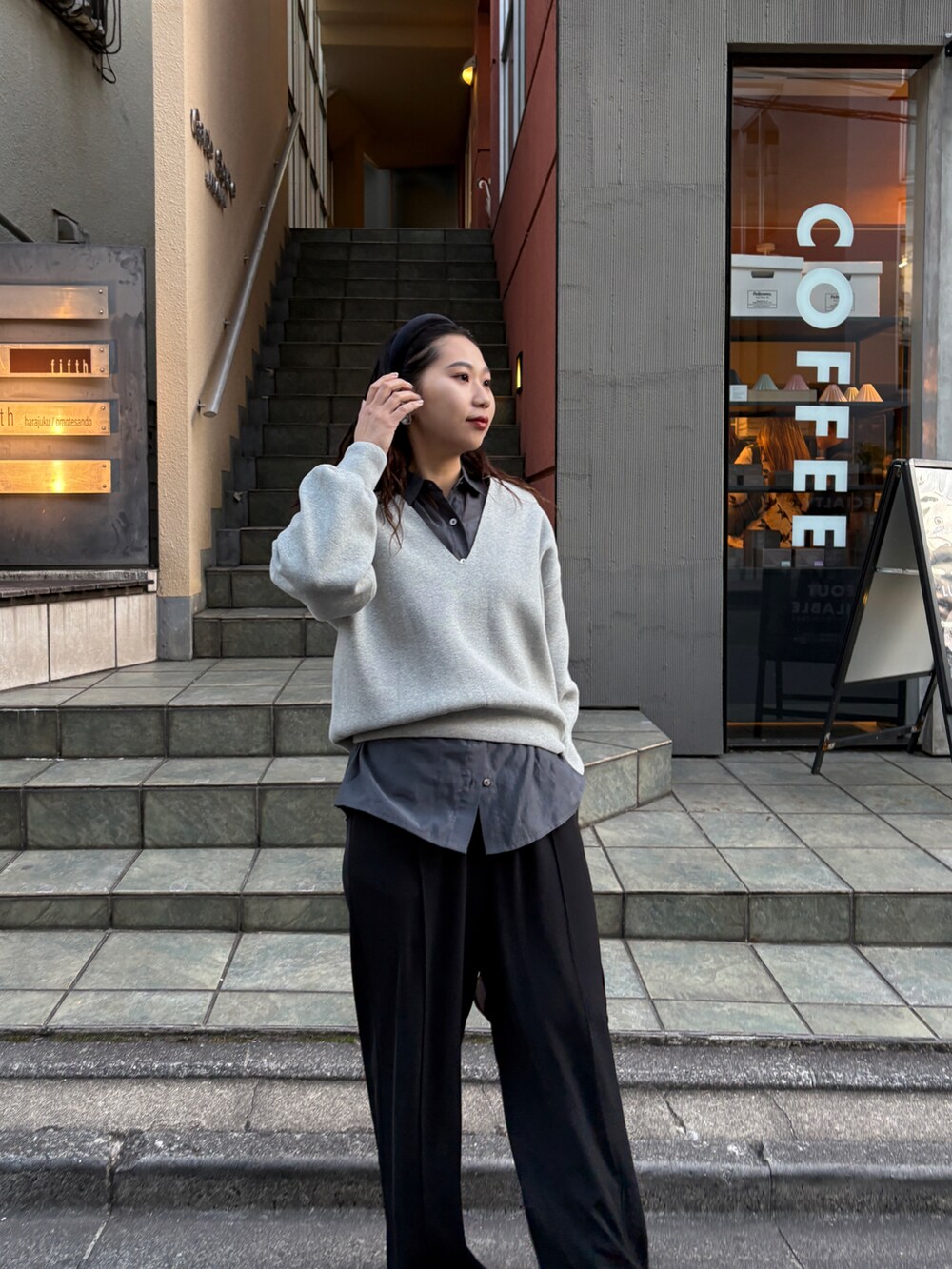 「Jena espace merveilleuxの【きれい見え／サイズ展開あり】トロミイージーパンツ（その他パンツ、ブラック系）」を使った、amuamuse7さん（レディース・160cm）の冬コーディネートの2枚目の写真