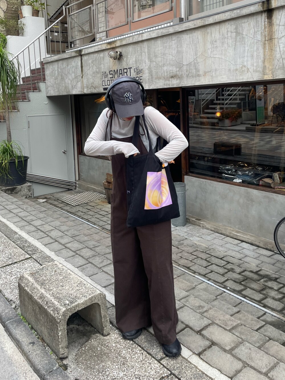 「Jena espace merveilleuxのアイテム（オールインワン・サロペット、ブラック系）」を使った、amuamuse7さん（レディース・159cm）の秋コーディネートの3枚目の写真