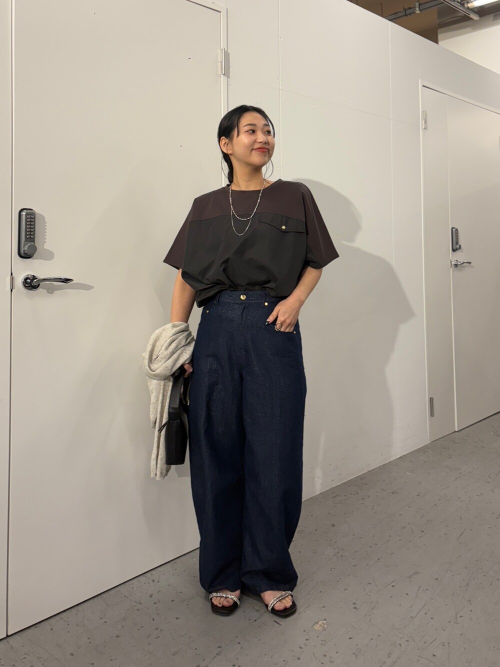 「Jena espace merveilleuxのフハク切替シルケットカットソー（Tシャツ/カットソー、グレー系）」を使った、amuamuse7さん（レディース・160cm）の春コーディネートの2枚目の写真