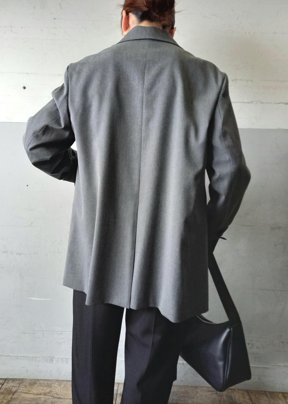 「バレルパンツ、卒業式、卒園式、入学式、入園式、初春コーデ、春コーデ、お仕事コーデ、セレモニーコーデ、卒業式コーデ、卒園式コーデ、授業参観日コーデ、入学式コーデ、入園式コーデ、お出かけコーデ」|「ADAM ET ROPE'のフォルムヒールポインテッドパンプス(パンプス、ブラック系)」を使った、touharaさん(レディース・158cm)の冬コーディネートの9枚目の写真