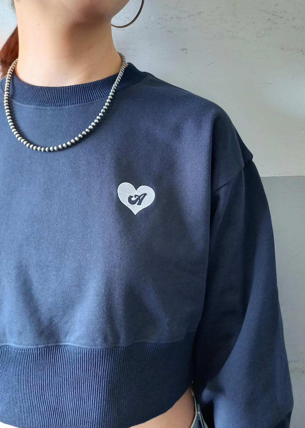 「エンジェルブルー、24SS春の新作、24SS、ANGEL BLUE、ボールチェーン、クリア、Levi's、リーバイス、別注、BIOTOP、ビオトープ、バギー、バギーデニム、バギーパンツ、ADAM ET ROPÉ」｜「ADAM ET ROPE'の【サステナブル】ナロークロスストラップサンダル（サンダル、シルバー系）」を使った、touharaさん（レディース・158cm）の春コーディネートの10枚目の写真
