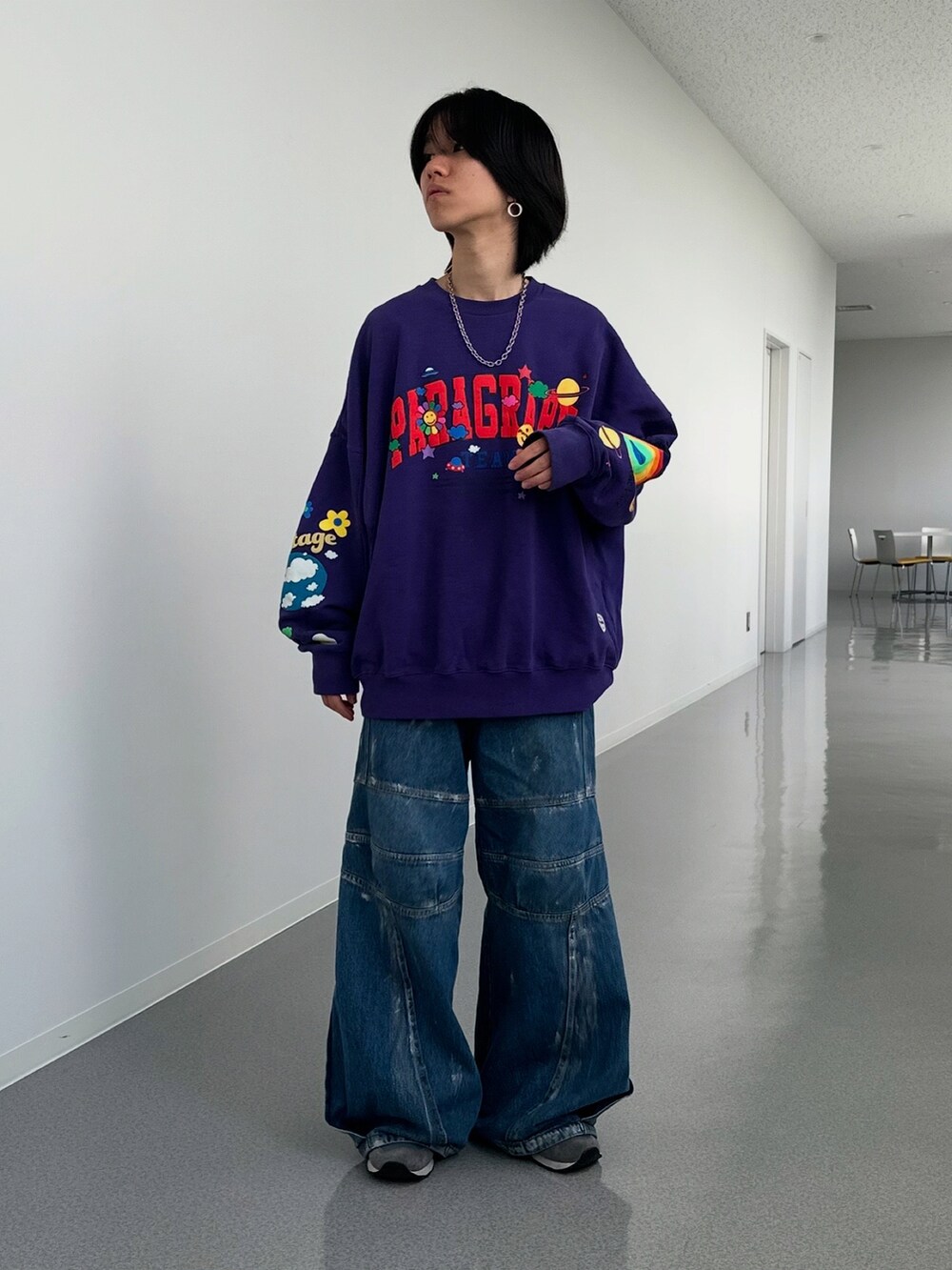 Kou-さんの「【Paragraph/パラグラフ】PARAGRAPH_NO.43 /Happy Logo Sweat/ハッピーロゴプルオーバースウェット（Paragraph）」を使ったコーディネートの3枚目の写真