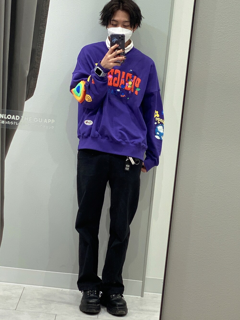 「タートルネック、トレーナー、UNIQLO、ciaopanic、ootd、ラフ、休日コーデ、ラクチンコーデ」｜「Paragraphの【Paragraph/パラグラフ】PARAGRAPH_NO.43 /Happy Logo Sweat/ハッピーロゴプルオーバースウェット（スウェット、パープル系）」を使った、ゆーすけさん（メンズ・178cm）の春コーディネートの4枚目の写真