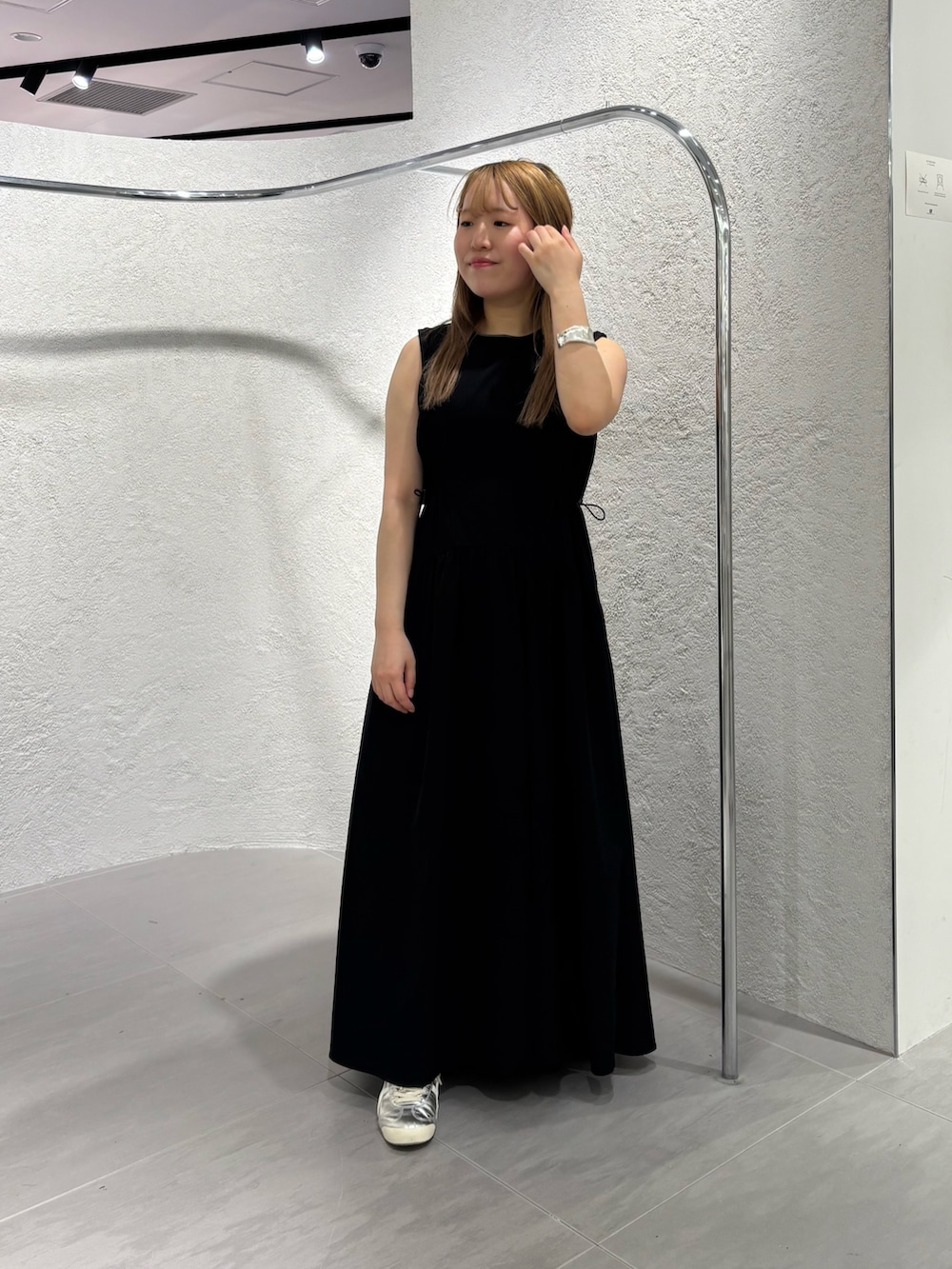 「KBF、kbf_ootd、低身長コーデ、骨格ストレート、20代、夏ワンピース、モノトーン、私のイチ推しブランド、newarrival」｜「KBFのノースリーブドロストワンピース（ワンピース、ブラック系）」を使った、miraiさん（レディース・152cm）の春コーディネートの2枚目の写真
