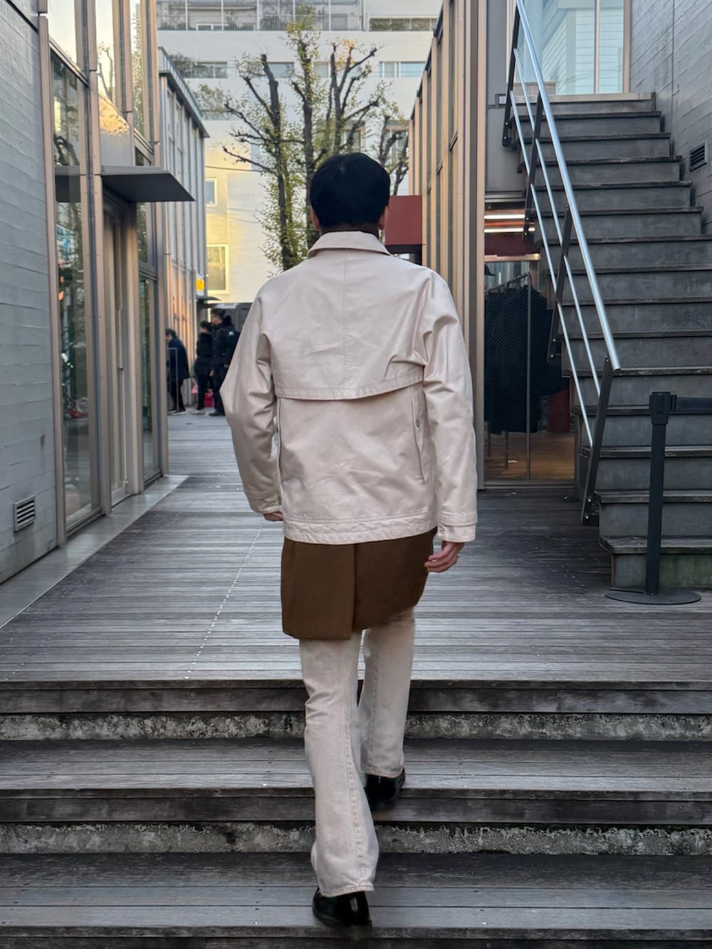 TAK/差別化コーデさんの（NVRFRGT）を使ったコーディネートの2枚目の写真