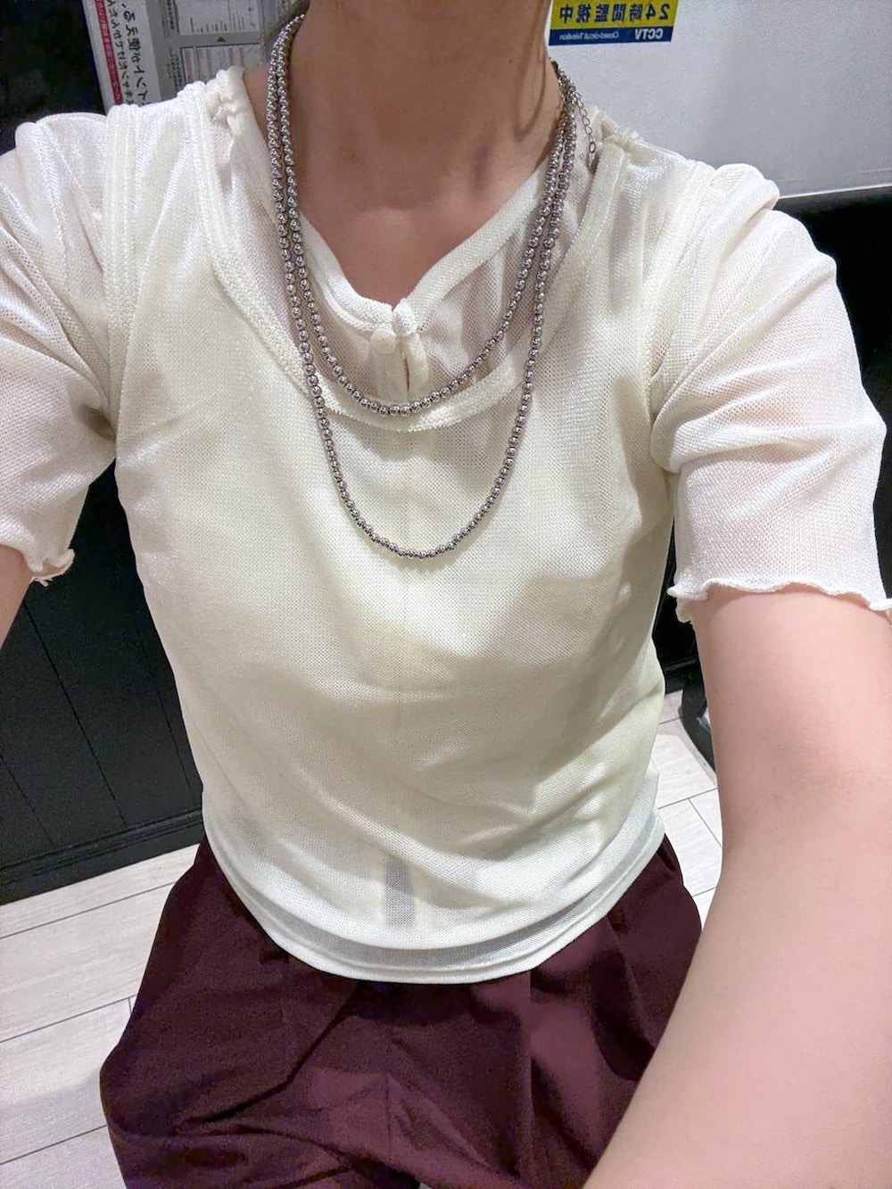 「カジュアル、きれいめ、ヘルシー、大人女子カジュアル_LOWRYS FARM、ローリーズスタイル_LOWRYS FARM」｜「LOWRYS FARMのカンドウフィットニットサンダル 283661（サンダル、ブラック系）」を使った、もりこさん（レディース・164cm）の夏コーディネートの2枚目の写真