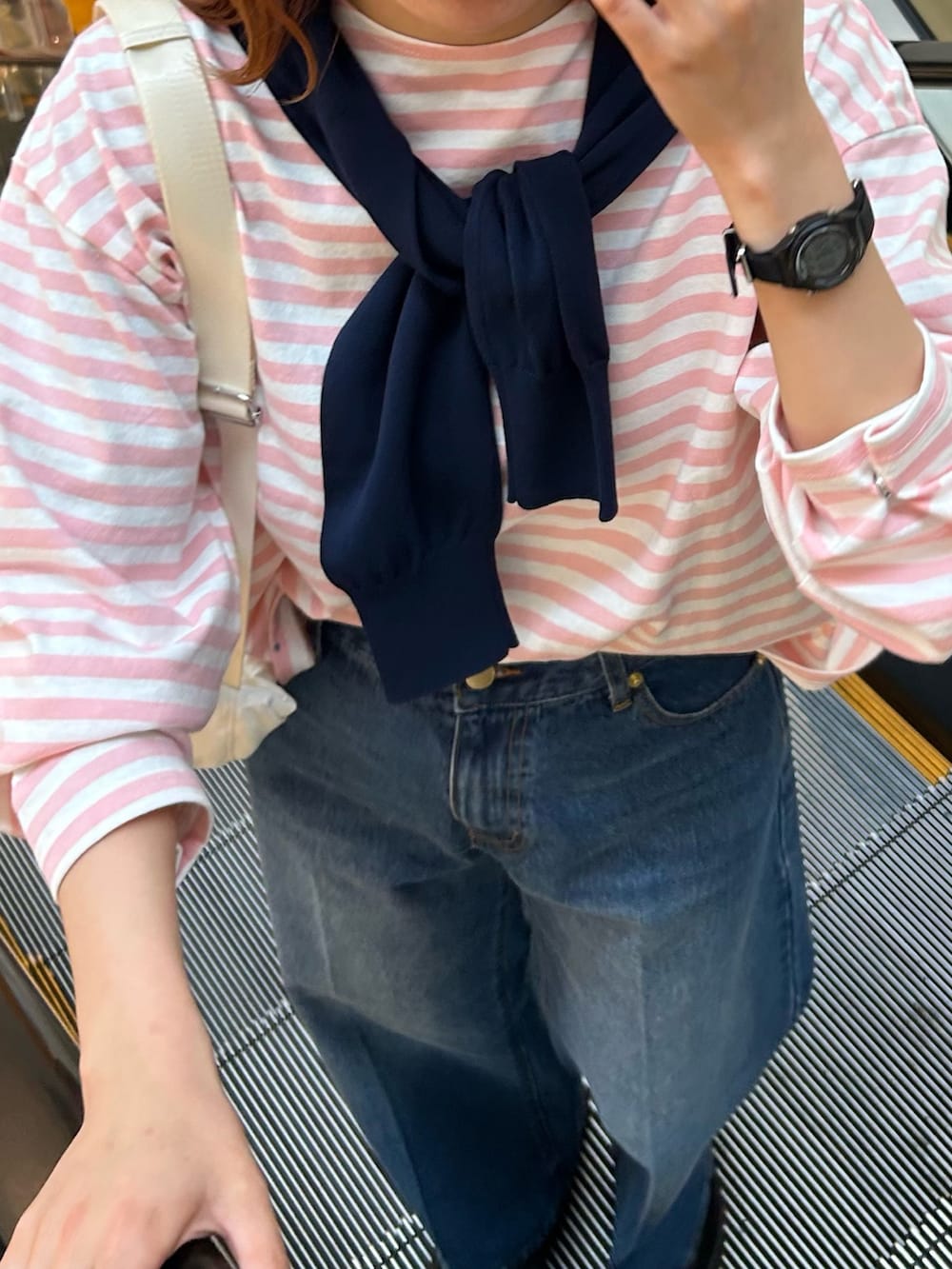 そらさんの「FRセンタープレスセミワイドデニムパンツ（fredy emue）」を使ったコーディネートの5枚目の写真
