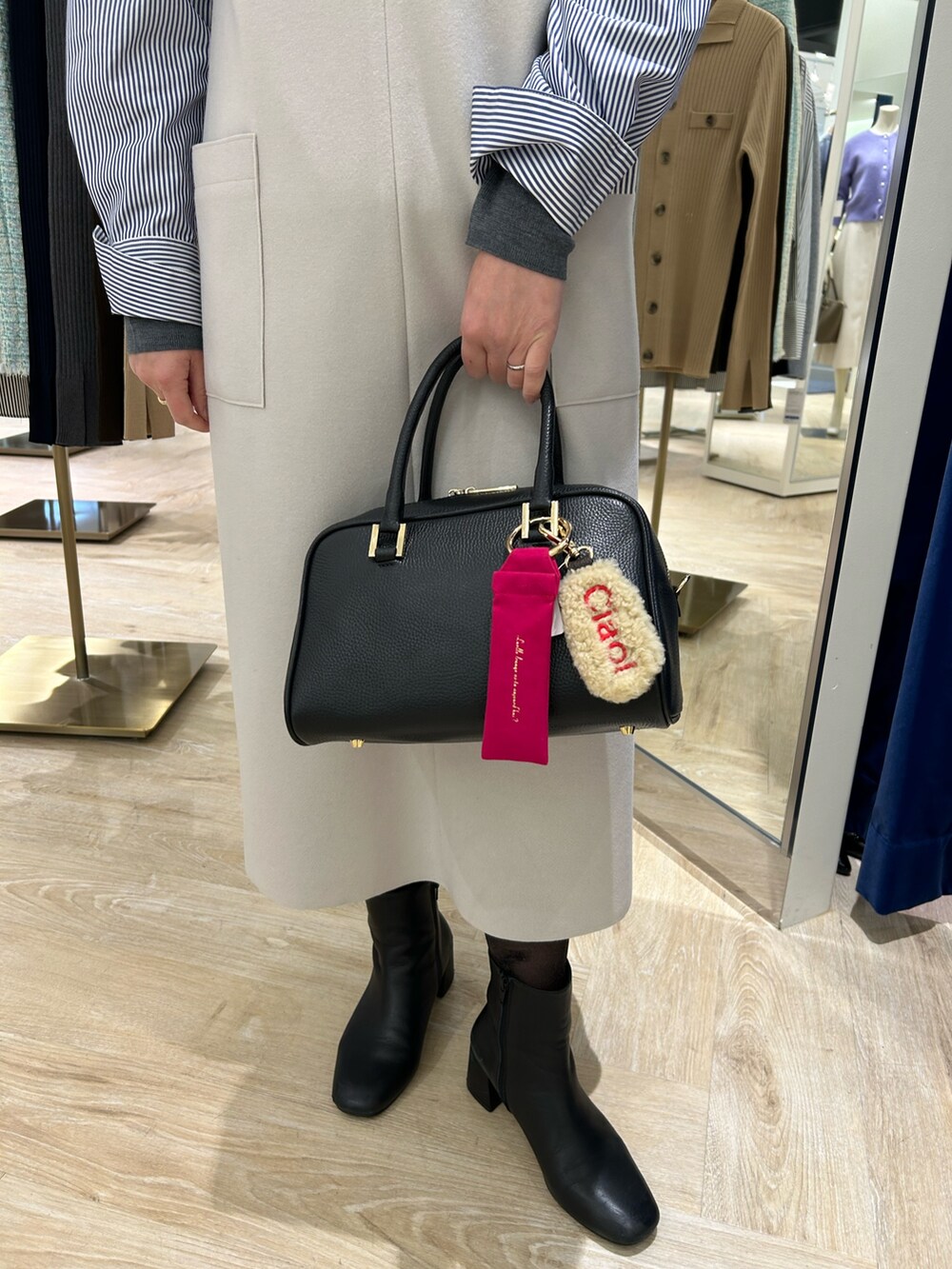 「おでかけコーデ、カジュアルコーデ、着回しコーデ、ラクチンコーデ、秋冬コーデ、休日コーデ、低身長女子、ワンピース、ワンピースコーデ、通勤コーデ、通勤スタイル、オフィスカジュアル、きれいめカジュアル」｜「NOLLEY’S Sophiの◇【WEB限定カラーあり】《手洗い可能》ダブルジャージジャンスカ（ワンピース、ベージュ系）」を使った、sachirinさん（レディース・153cm）の冬コーディネートの6枚目の写真