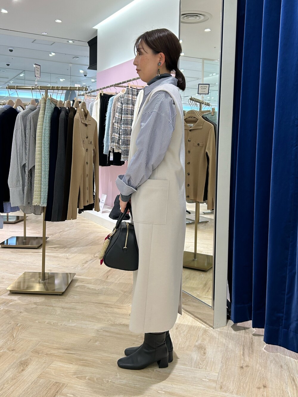 「おでかけコーデ、カジュアルコーデ、着回しコーデ、ラクチンコーデ、秋冬コーデ、休日コーデ、低身長女子、ワンピース、ワンピースコーデ、通勤コーデ、通勤スタイル、オフィスカジュアル、きれいめカジュアル」｜「NOLLEY’S Sophiの◇【WEB限定カラーあり】《手洗い可能》ダブルジャージジャンスカ（ワンピース、ベージュ系）」を使った、sachirinさん（レディース・153cm）の冬コーディネートの3枚目の写真